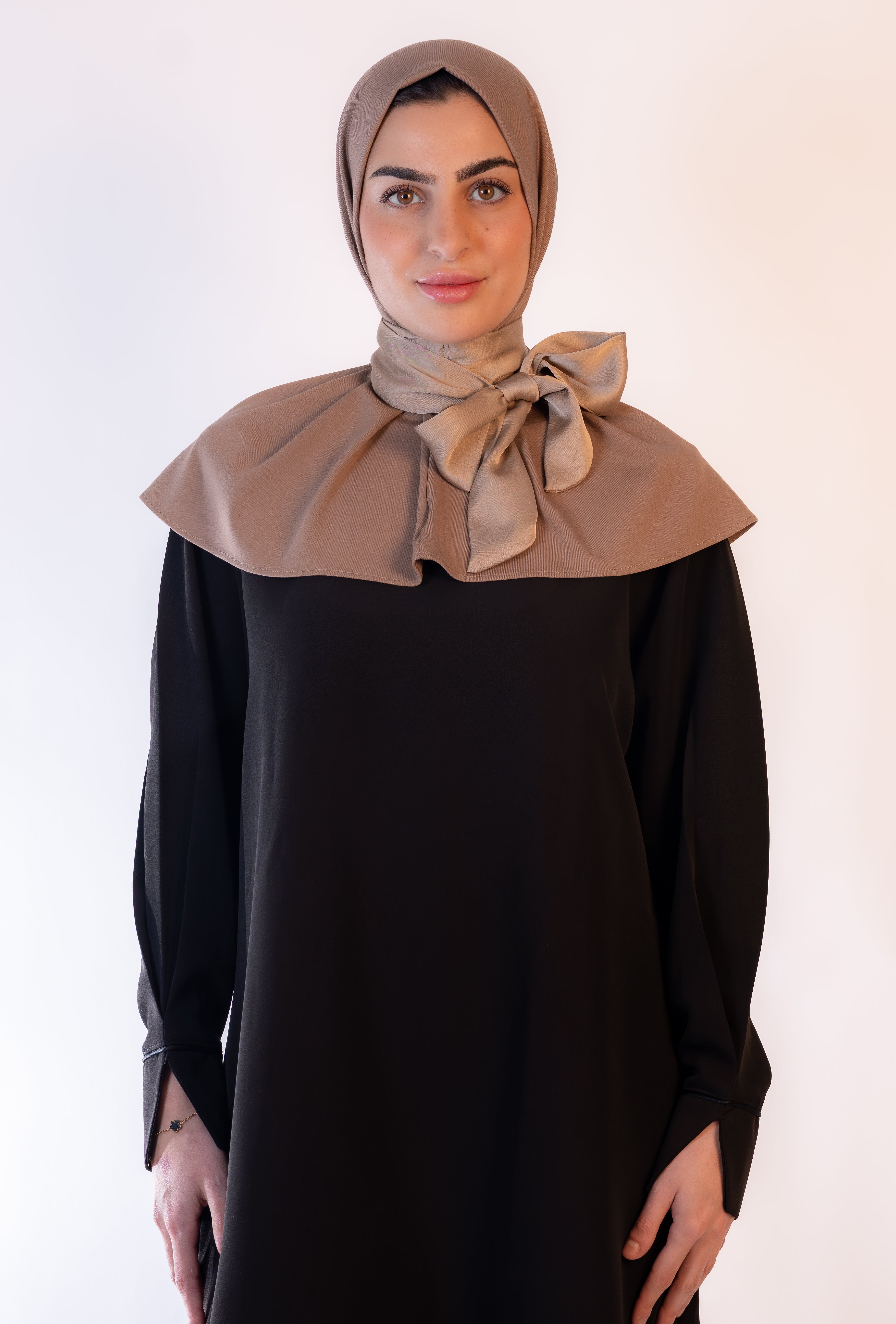 The Bow Hijab- Élégance Sable