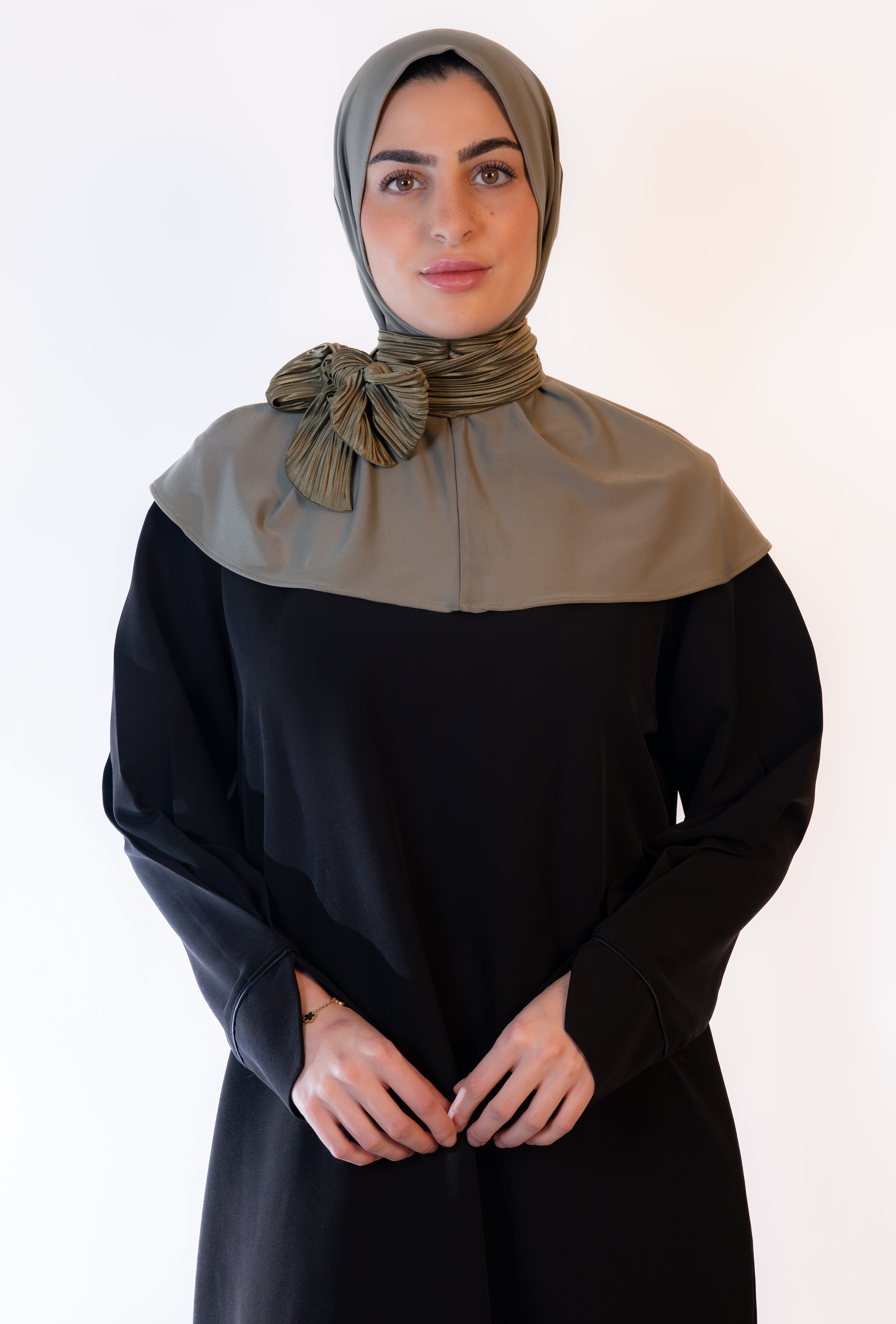 The Bow Hijab- Olive Lumière