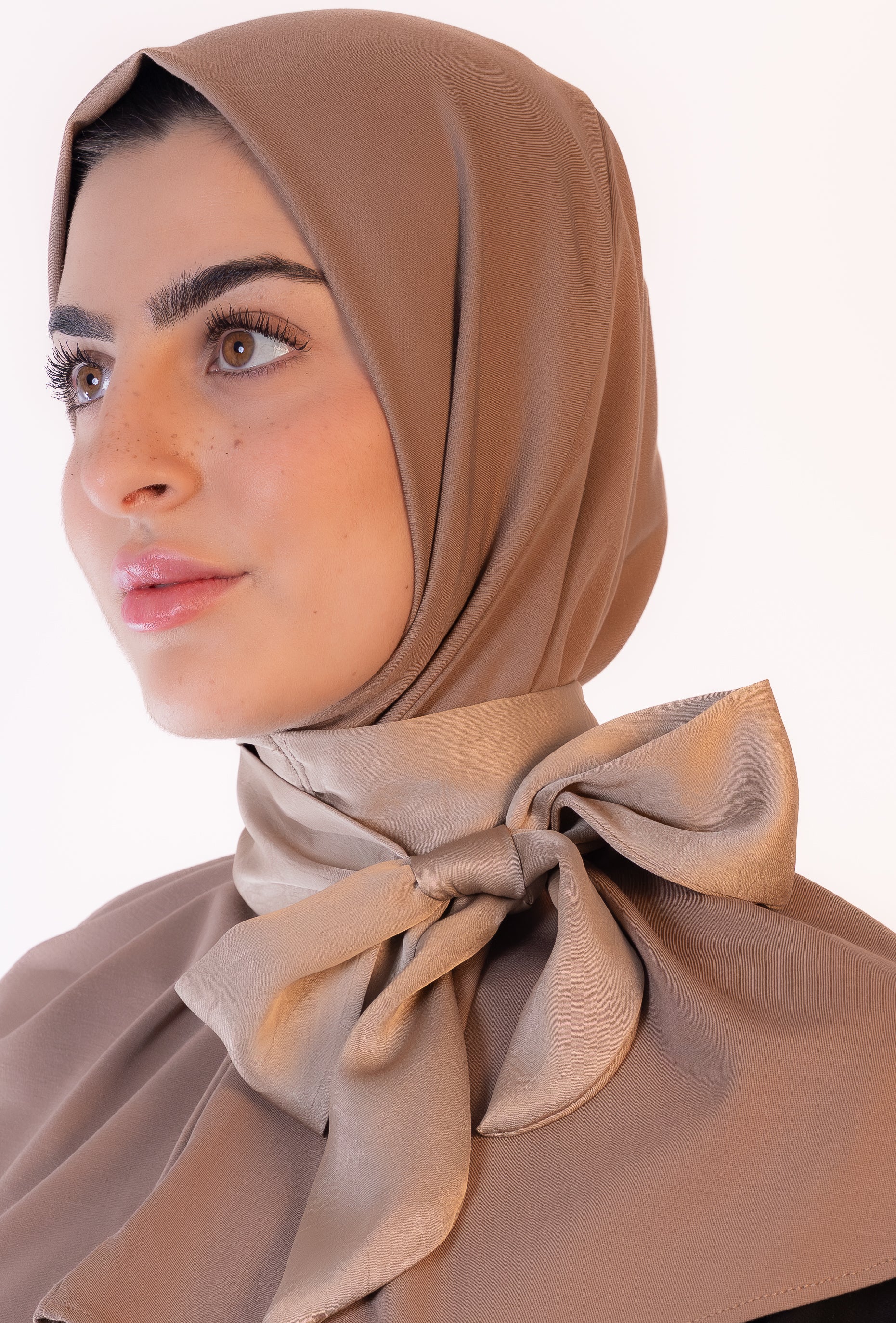 The Bow Hijab- Élégance Sable