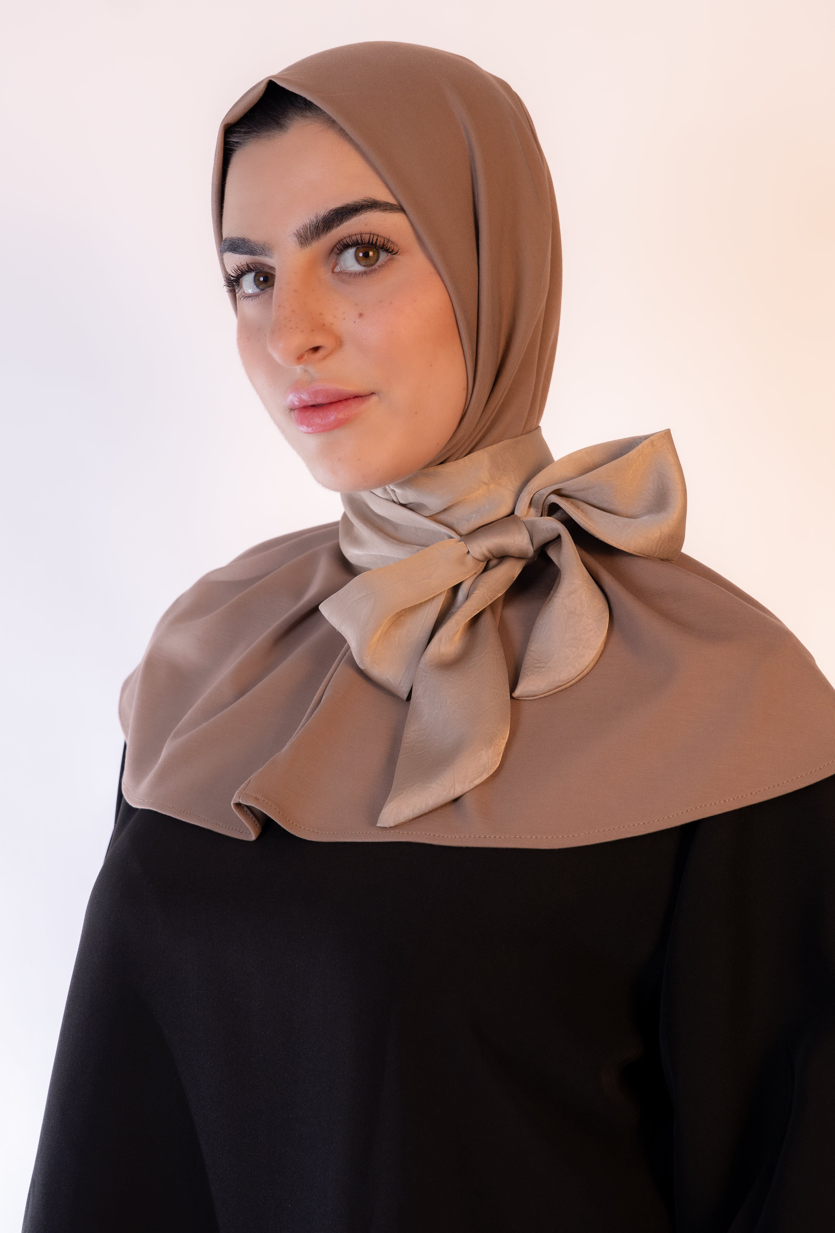 The Bow Hijab- Élégance Sable