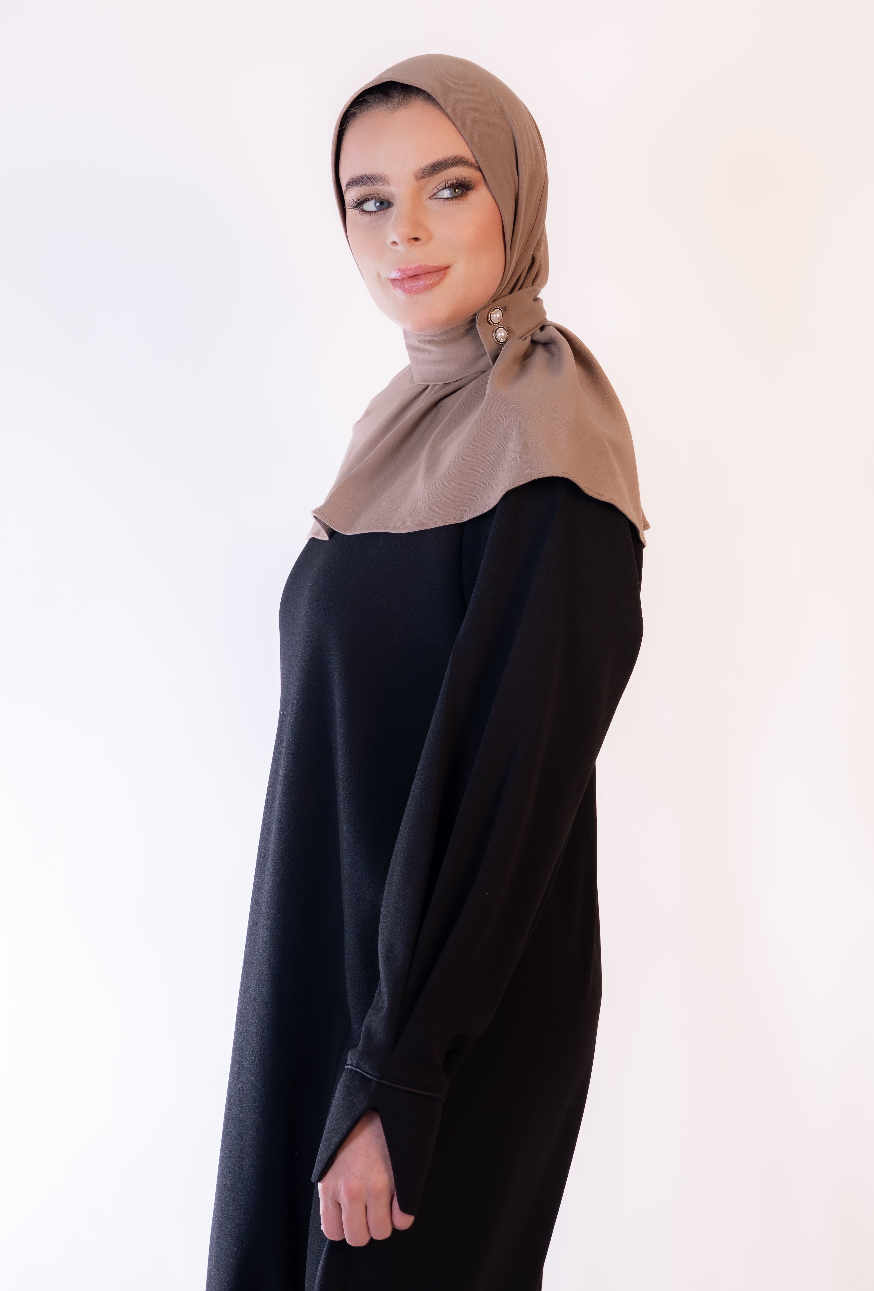 The Collar Hijab- Élégance Sable