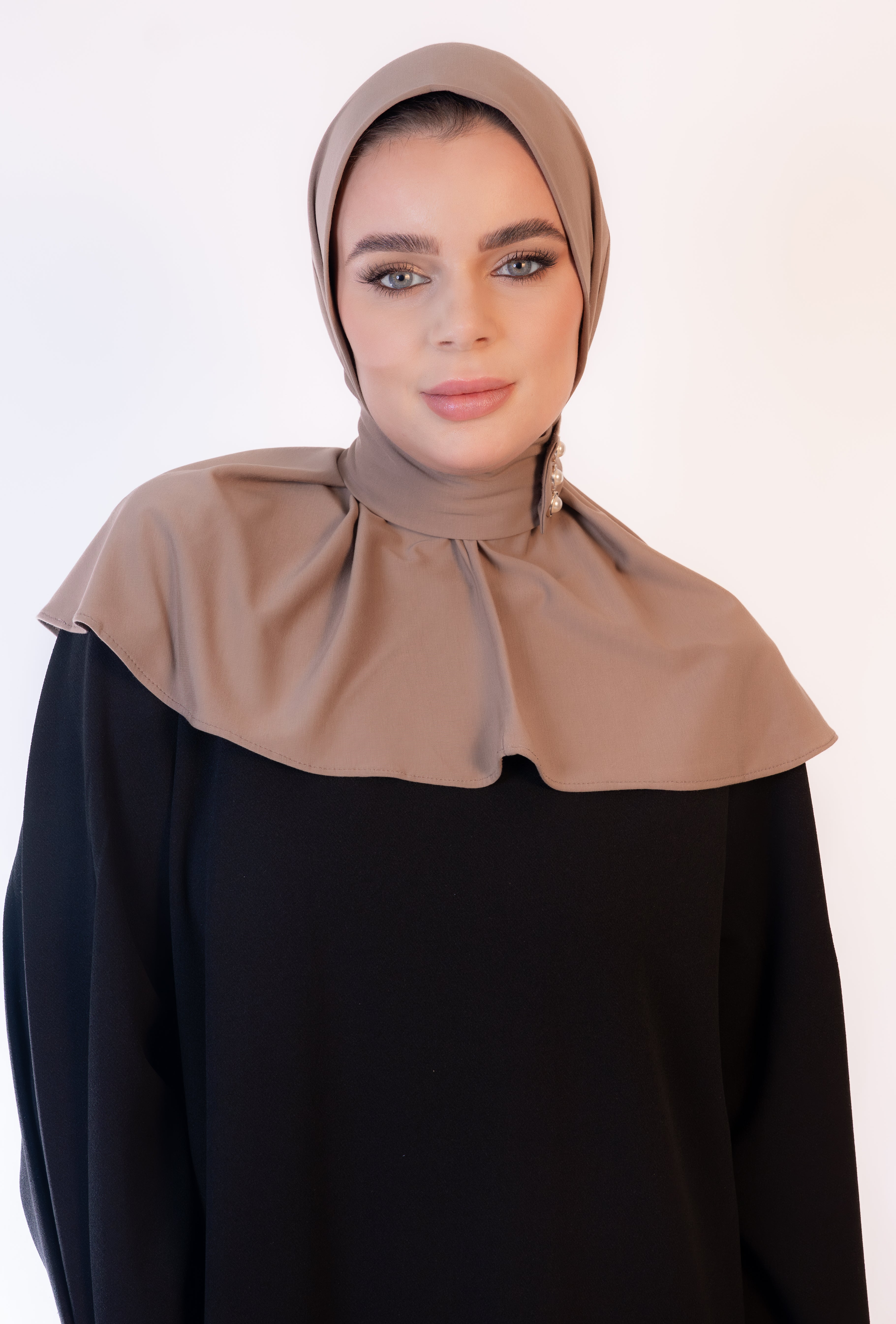 The Collar Hijab- Élégance Sable